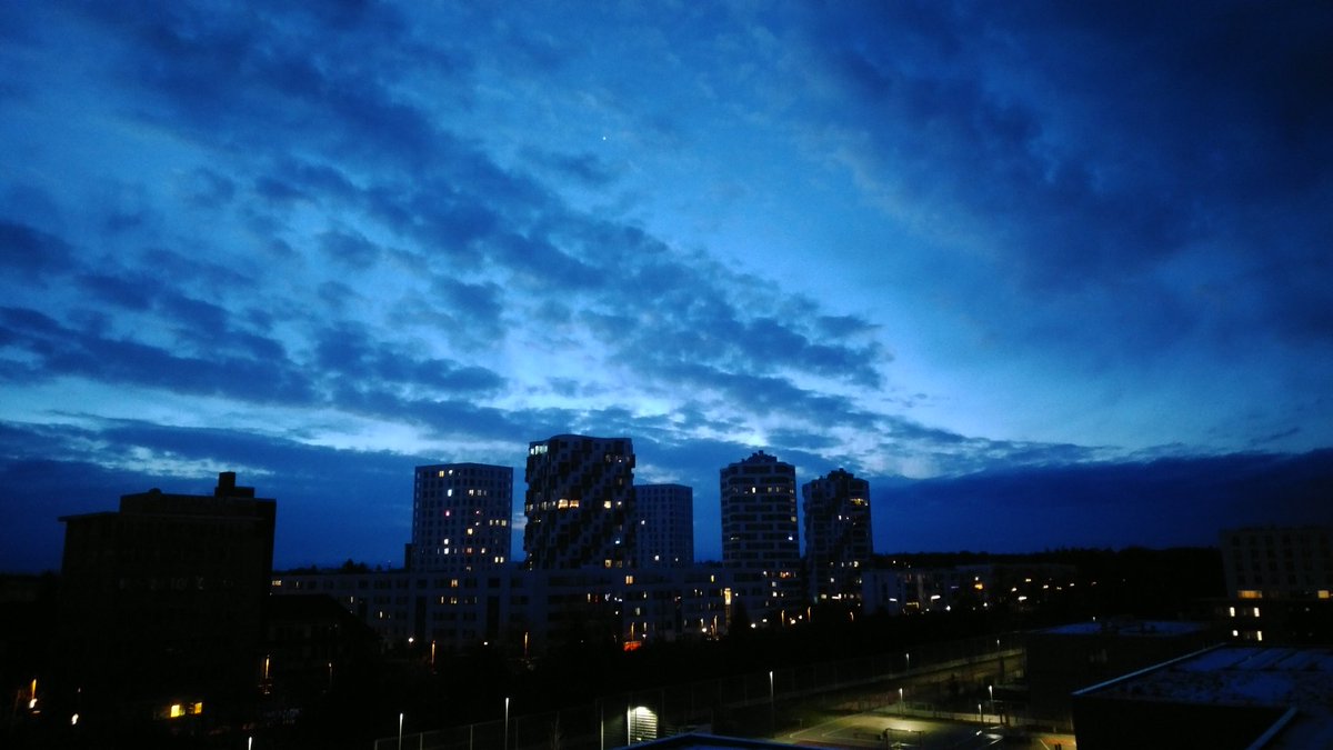 murdfield's tweet image. Der Himmel über München...
#edcom #München