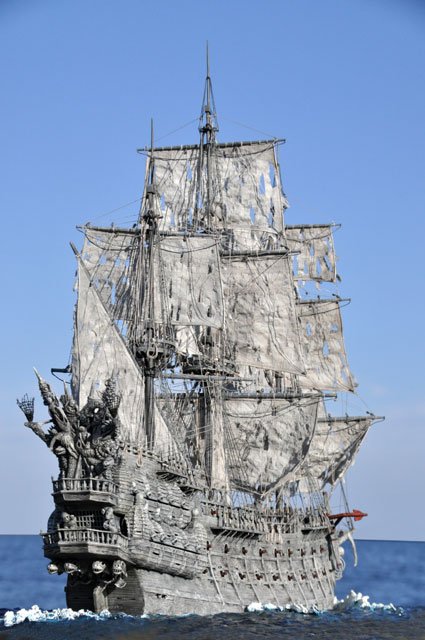 フライングダッチマン号(パイレーツオブカリビアン)　完成品模型 楽天市場】【期間限定特別価格】レゴ 互換品 パイレーツオブ