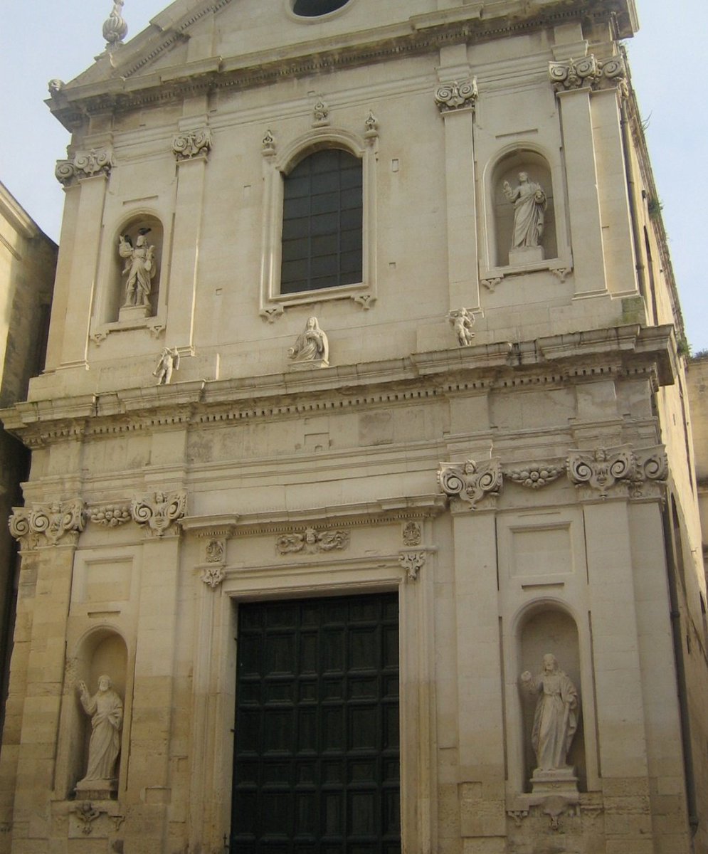 Riapre oggi a #Lecce, giusto per le festività del #Natale, la bellissima chiesa di Sant'Anna. bit.ly/2rKKUmt