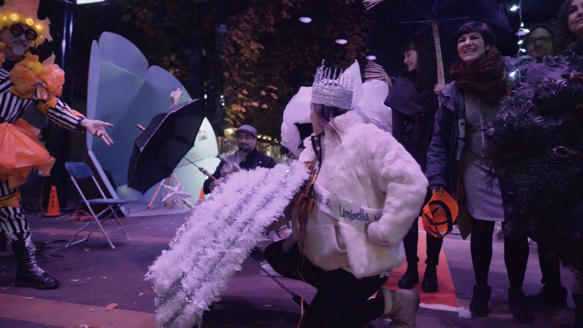 SingleLineCO's tweet image. More recap photos of the 2nd Annual #VancouverUmbrellaFashionShow! @FlawlessByL @vancityoriginal