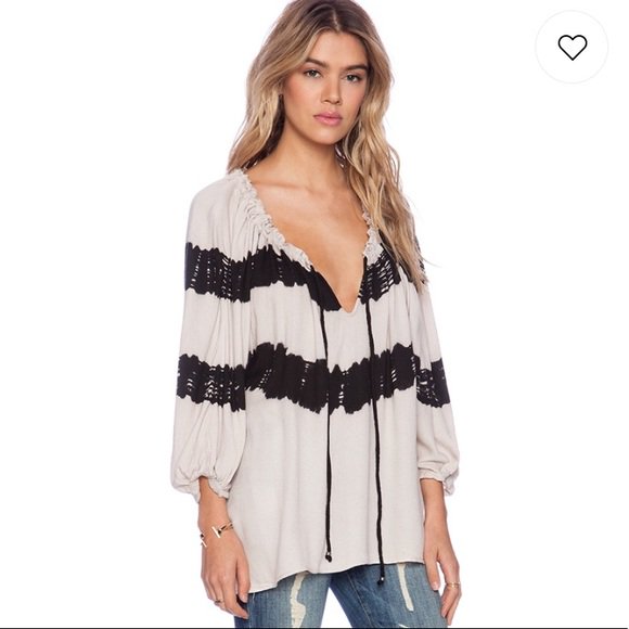 DistinctlyPosh's tweet photo. So good I had to share! Check out all the items I'm loving on @Poshmarkapp #poshmark #fashion #style #shopmycloset #dressbarn #gypsy05 #ambiance: https://t.co/NpLy5XkKNA https://t.co/5iekujZPOT