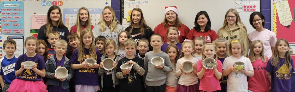 SW_NAHS's tweet photo. Enjoyed spending quality pottery time with Mrs. Campbell's 1st grade class yesterday making bowls for Central PA Food Bank #claybowls @ManheimVikings @centralpafb @MandyCampbell21 https://t.co/Fp6Bfh9UN2