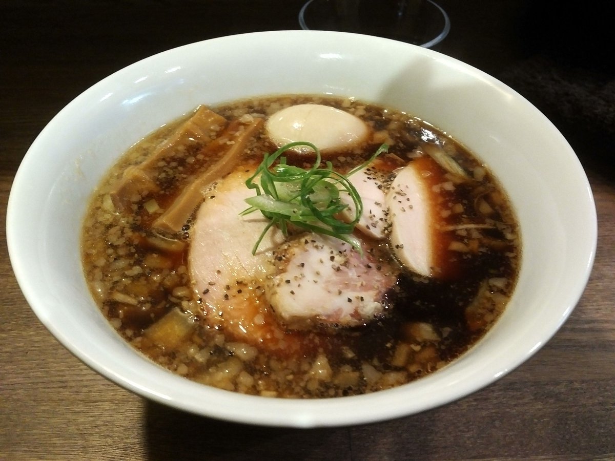 hiro_gourman's tweet photo. YOAKE
特製ブラック(生姜味)😊 https://t.co/kFAl9cYCMg