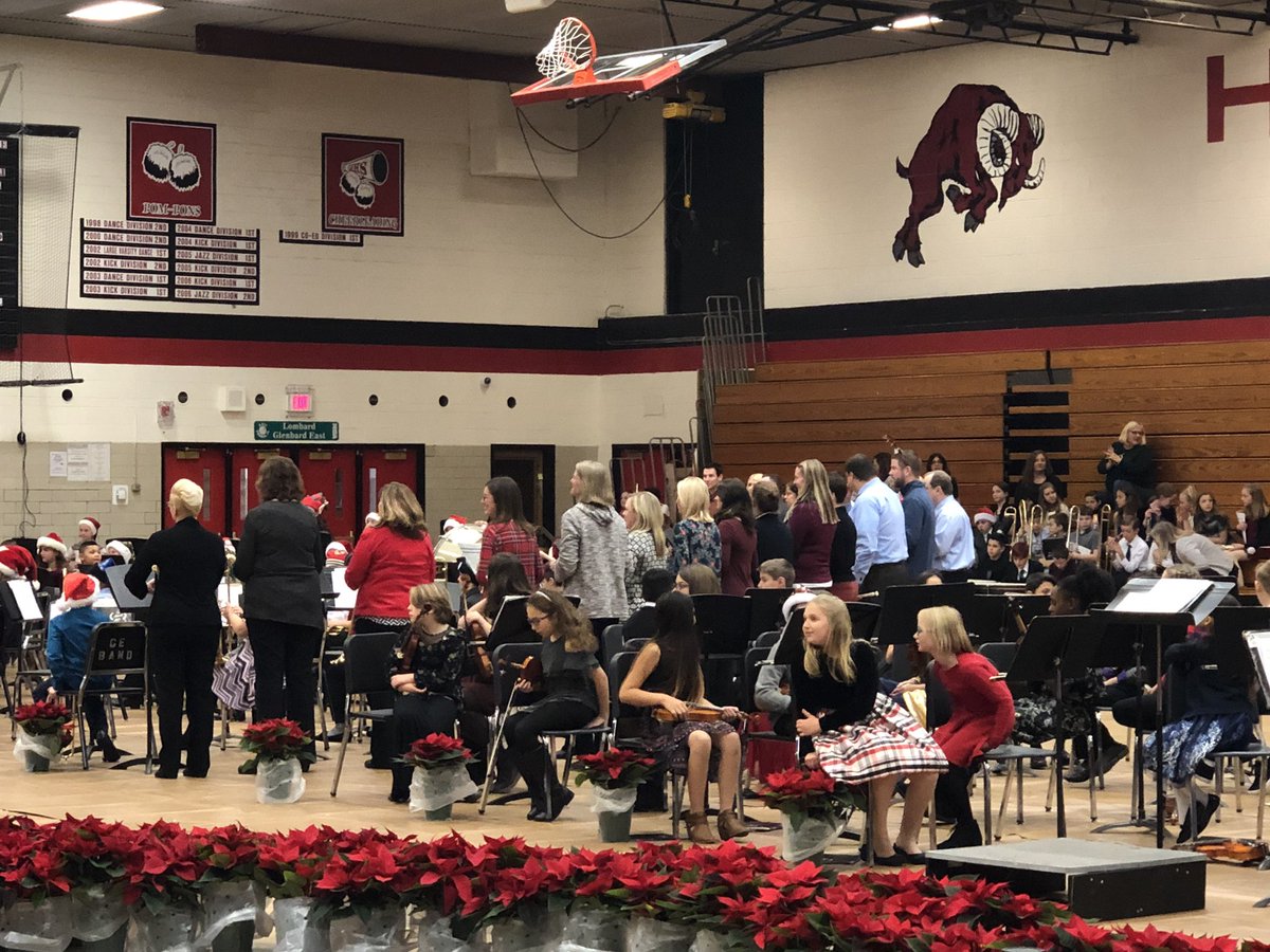 Such a great performance tonight by the D44 4th/5th orchestra and band! Proud of all of the students, especially our Madison kids! @md_vazquezy @ddanielski, amazing job on the recorder! #WeAre44 #Madison44