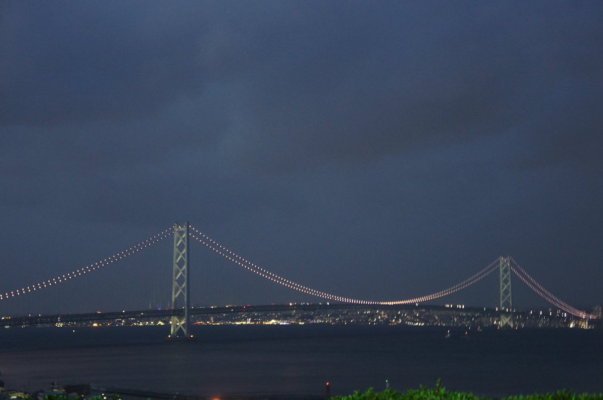 明石海峡大橋ライトアップ