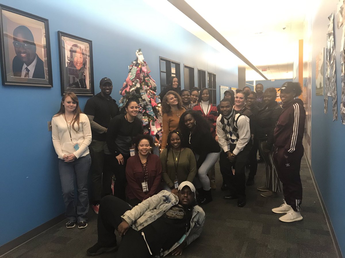 My Fayetteville MSS New Hire class donated 29 pairs of socks today!
#TuggleNation 
#TUproud 
<a href="/FAYCallCenter/">Team Fayetteville</a> 
<a href="/unusual42/">.SWOOSH</a>