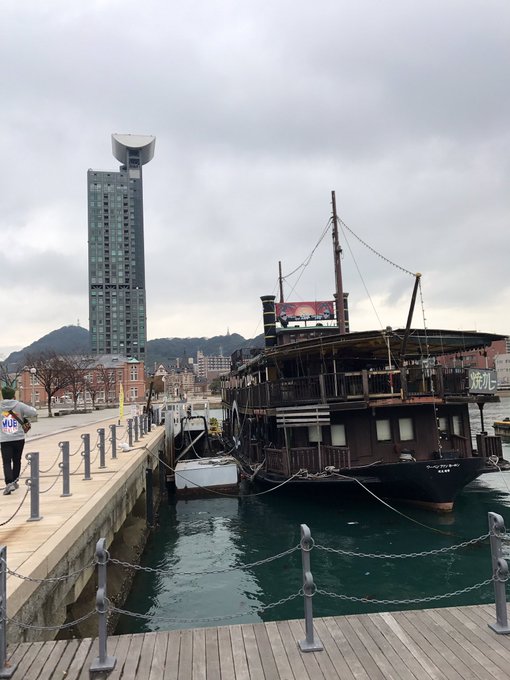 手相占いもしたのtwitterイラスト検索結果