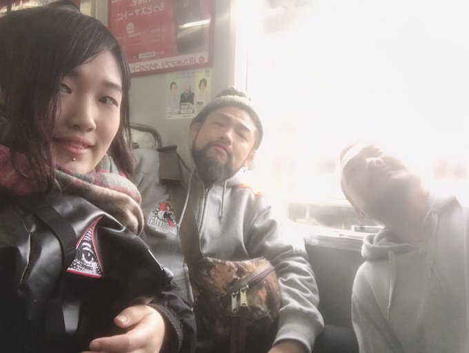 手相占いもしたのtwitterイラスト検索結果