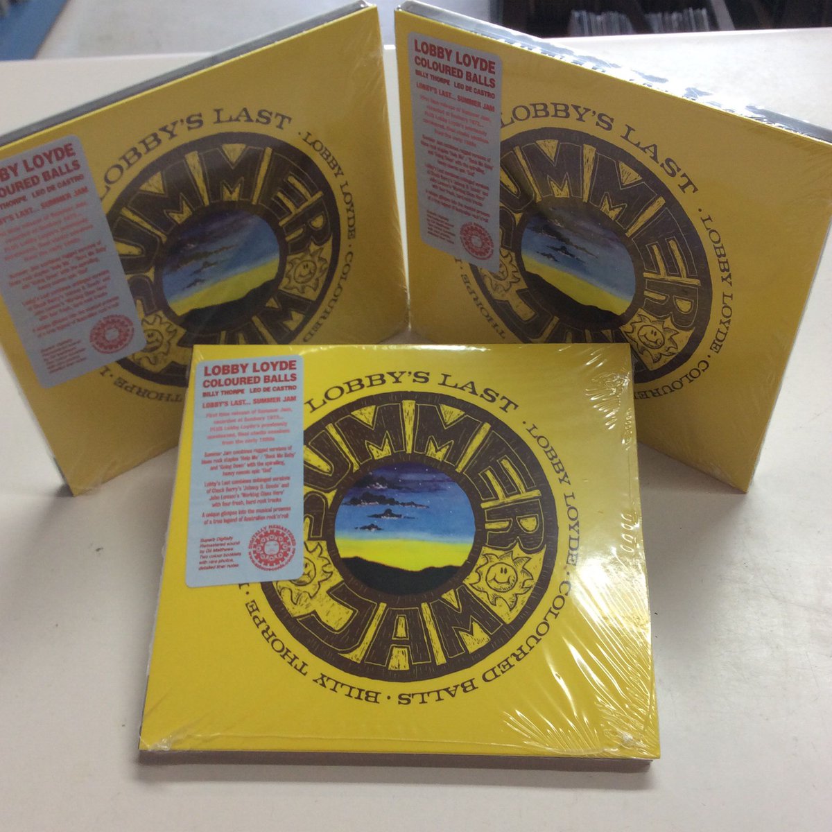 phistoricsounds's tweet image. I don’t feature CDs much, but #AztecRecords do such a fantastic job on their reissues they are hard to ignore. Here is Lobby Loyde, The Coloured Balls, Billy Thorpe and Leo De Castro “Summer Jam” &amp;amp; extra tracks from Lobby’s last recording session #prehistoricsounds #lobbyloyde