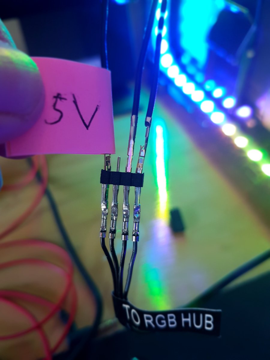 Led connect. Corsair led Connector. RGB 4 Pin Gigabyte. 3-Контактный разъем Rainbow led. Rainbow led Connectors.