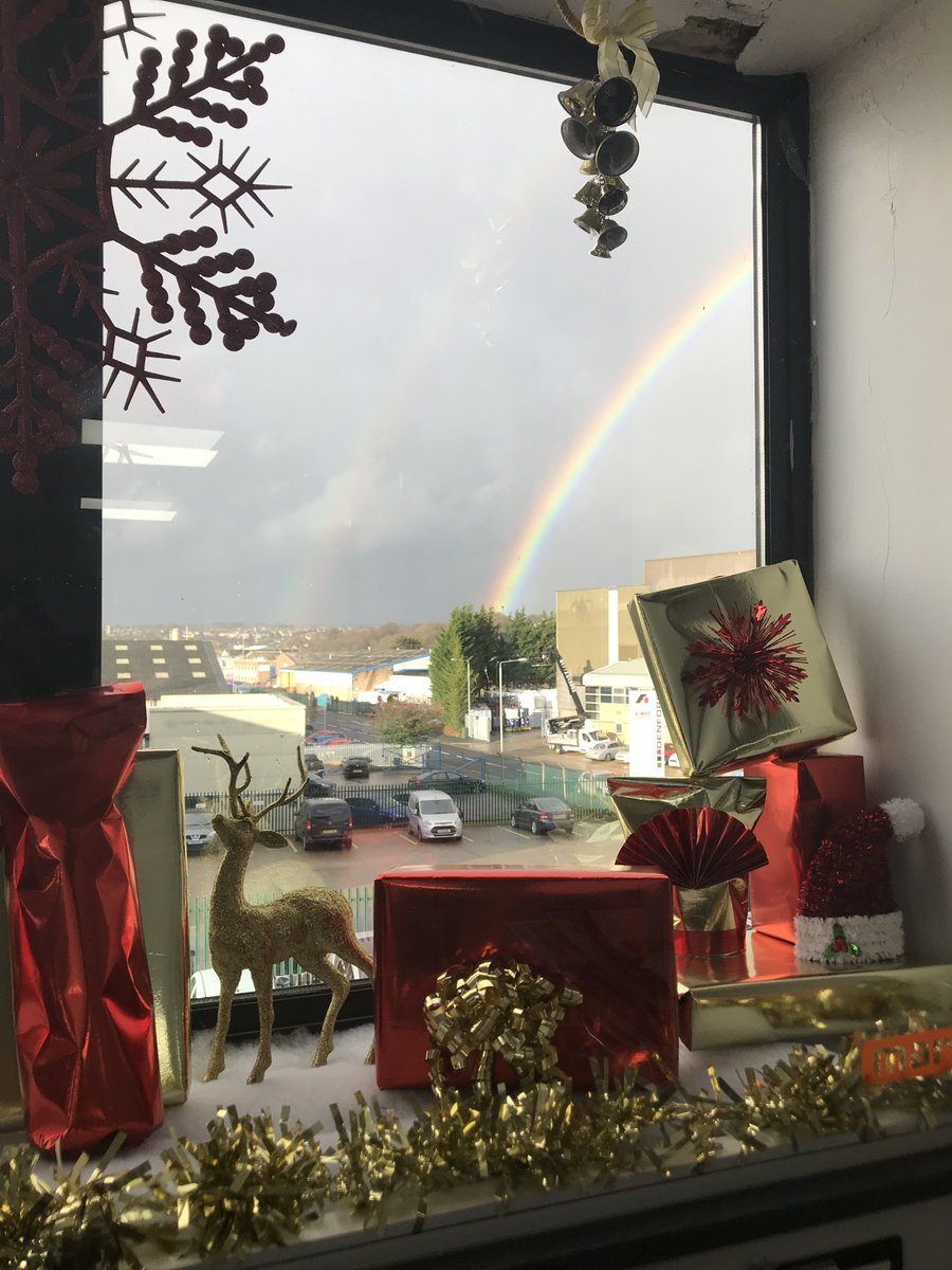 Festive double rainbow in Brighouse today. <a href="/bbcweather/">BBC Weather</a> <a href="/metoffice/">Met Office</a> <a href="/Brighouse_Echo/">Brighouse Echo</a> <a href="/Examiner/">ExaminerLive</a> #Rainbow #Festive #Christmas #doublerainbow
