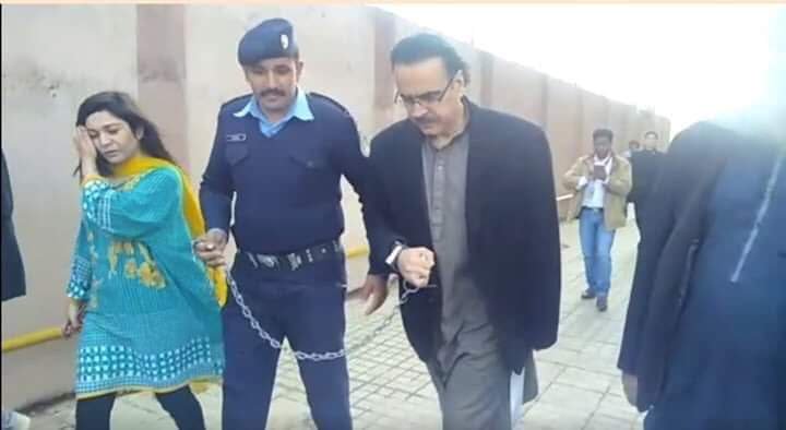 Nadia Mirza (@nadia_a_mirza) on Twitter photo انتہاٸی قابل مذمت حرکت ہے یہ ۔
صاف ظاہر ہے کہ ایسا جان بوجھ کر اور کسی کی ایما پر کیا جا رہا ہے مگر یاد رکھیں وقت ایک جیسا نہیں رہتا۔
<a href="/Shahidmasooddr/">Dr Shahid Masood</a> انتہاٸی قابل مذمت حرکت ہے یہ ۔
صاف ظاہر ہے کہ ایسا جان بوجھ کر اور کسی کی ایما پر کیا جا رہا ہے مگر یاد رکھیں وقت ایک جیسا نہیں رہتا۔
<a href="/Shahidmasooddr/">Dr Shahid Masood</a>