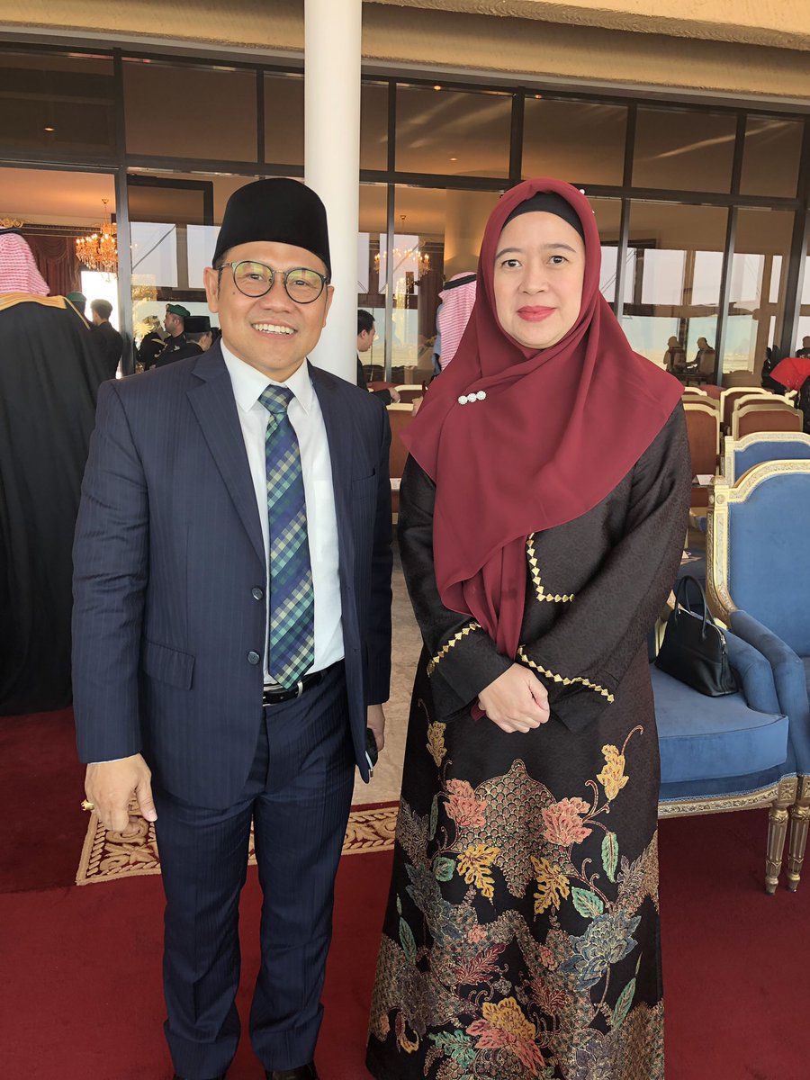 Siapa kenal dengan yang disampingku ini?