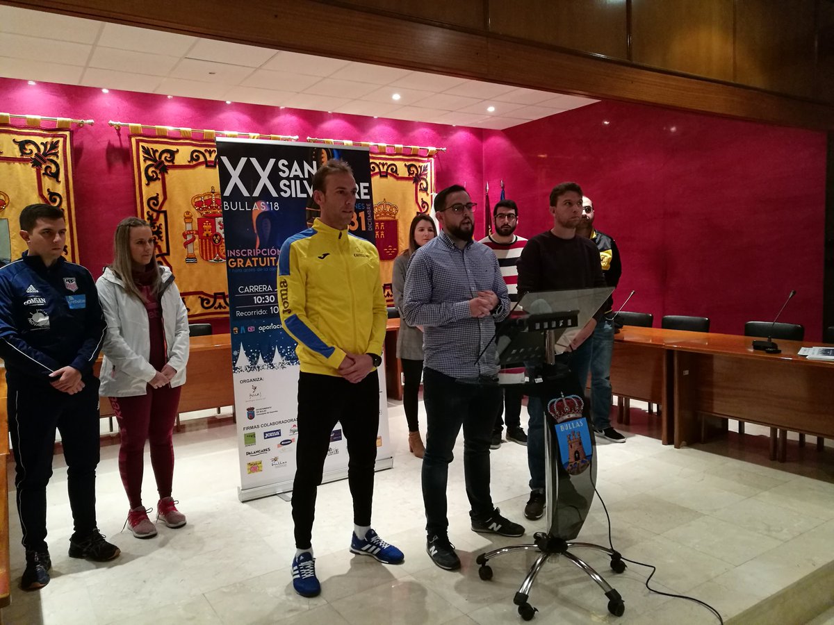 La carrera San Silvestre cumple 20 años. El 31 de diciembre la concejalía de deportes y asociaciones del municipio invitan a despedir el año corriendo y ser solidarios entregando ropa, alimentos, juguetes para una buena causa.