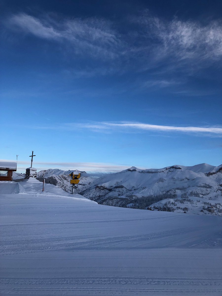 VALBERGAlpesSud's tweet photo. Une journée au top avec ☀️&amp;❄️ #lovevalberg @Nice_Matin @F3cotedazur @AlpesMaritimes @VisitCotedazur @francebleuazur @MeteoCotedAzur https://t.co/Yz61Kp1iZt