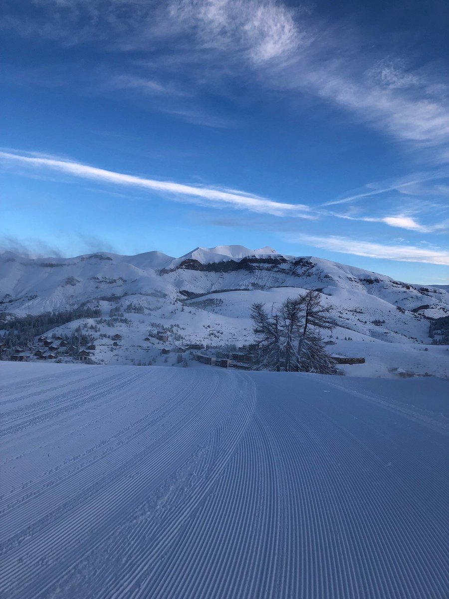 VALBERGAlpesSud's tweet photo. Une journée au top avec ☀️&amp;❄️ #lovevalberg @Nice_Matin @F3cotedazur @AlpesMaritimes @VisitCotedazur @francebleuazur @MeteoCotedAzur https://t.co/Yz61Kp1iZt