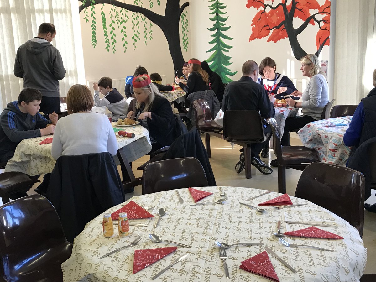 Chaigeley School tweet media