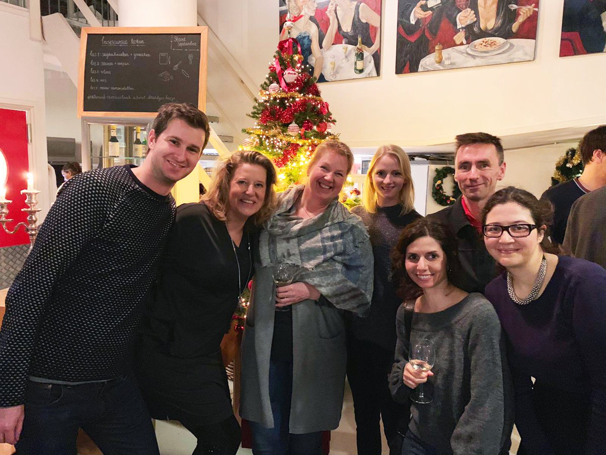 All our accomplishments are the result of close #collaboration with the client. Therefore, it was great to have all those involved in this project together in the same room to celebrate the shared successes of the past year!

Thank you, #CIDDenHaag, for the lovely #kerstborrel!