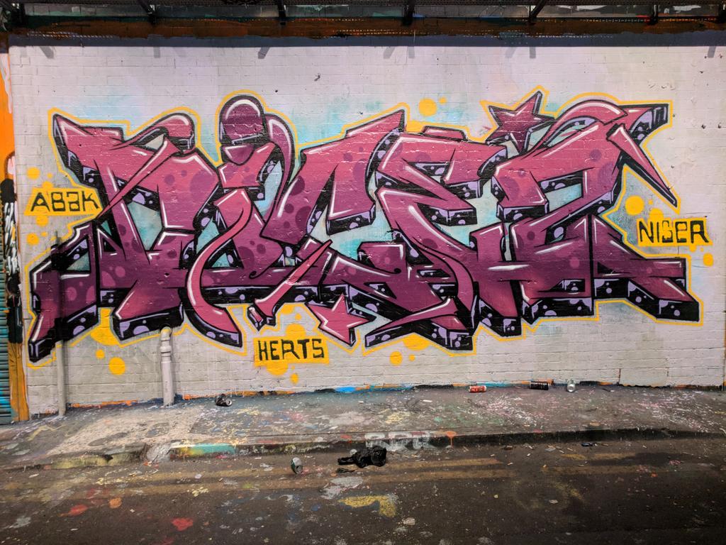 #graffiti #London #leakestreet