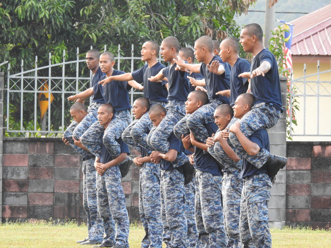 Akademi tentera darat