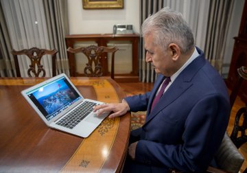 Resmi Twitter'da görüntüle