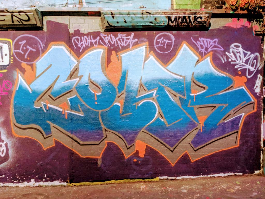 #graffiti #London #leakestreet