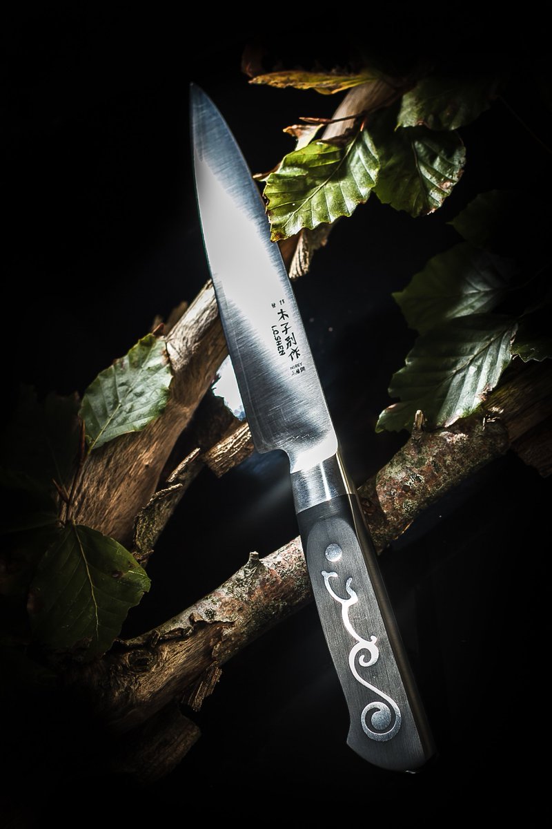 wellocksfood's tweet photo. Day 20 of #WellocksAdvent- Win an amazing 6" @IOShenknives Chef's knife.
To win, Retweet, follow and tell us, if you were engraving a knife, what would you get put on?
Don't forget to use the hashtag #WellocksAdvent https://t.co/FkTcYNNpAf