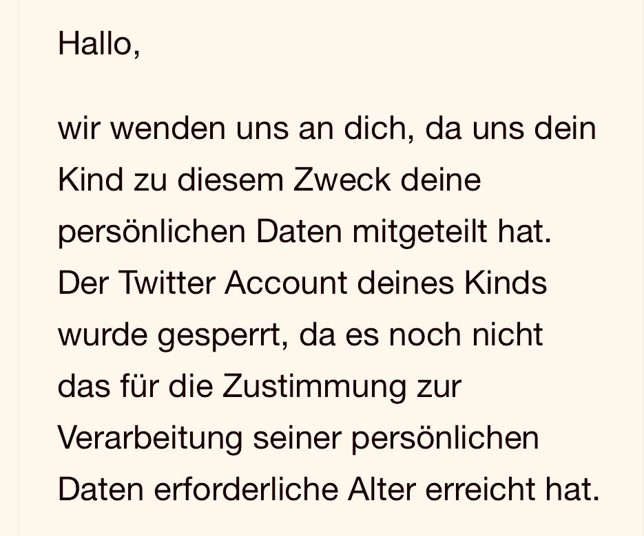 Hey @twitterDE, da haben wir beim Account @11freunde_de einfach mal unser Gründungsdatum eingegeben und jetzt gelten wir als minderjährig. Könntet ihr unseren Account dann mal wieder freischalten :-)