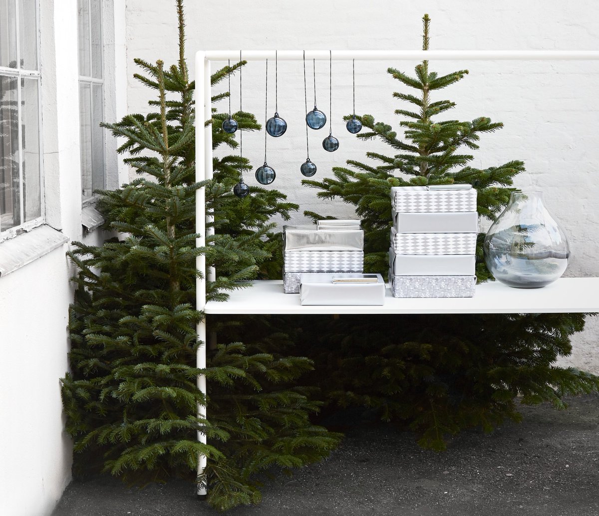 Four Design tweet media