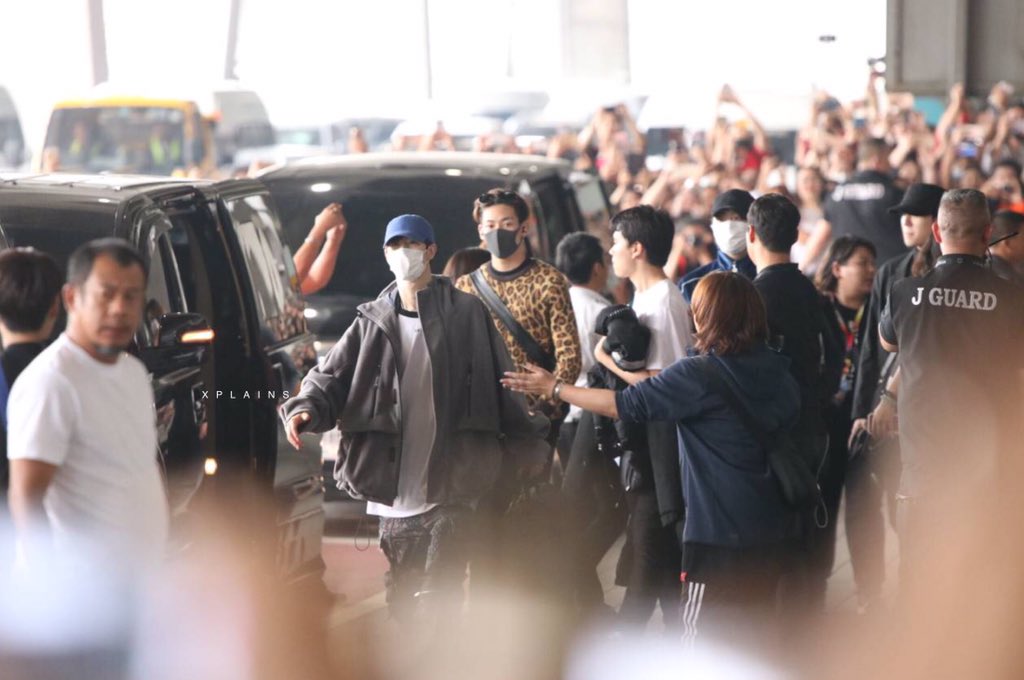 Bam63525127's tweet photo. ตามพี่มาเร็วๆจะนั่งคันเดียวกัน..
ง้อวววววว #MarkBam 
Cr.XPLAINS https://t.co/wSSwWYULf4