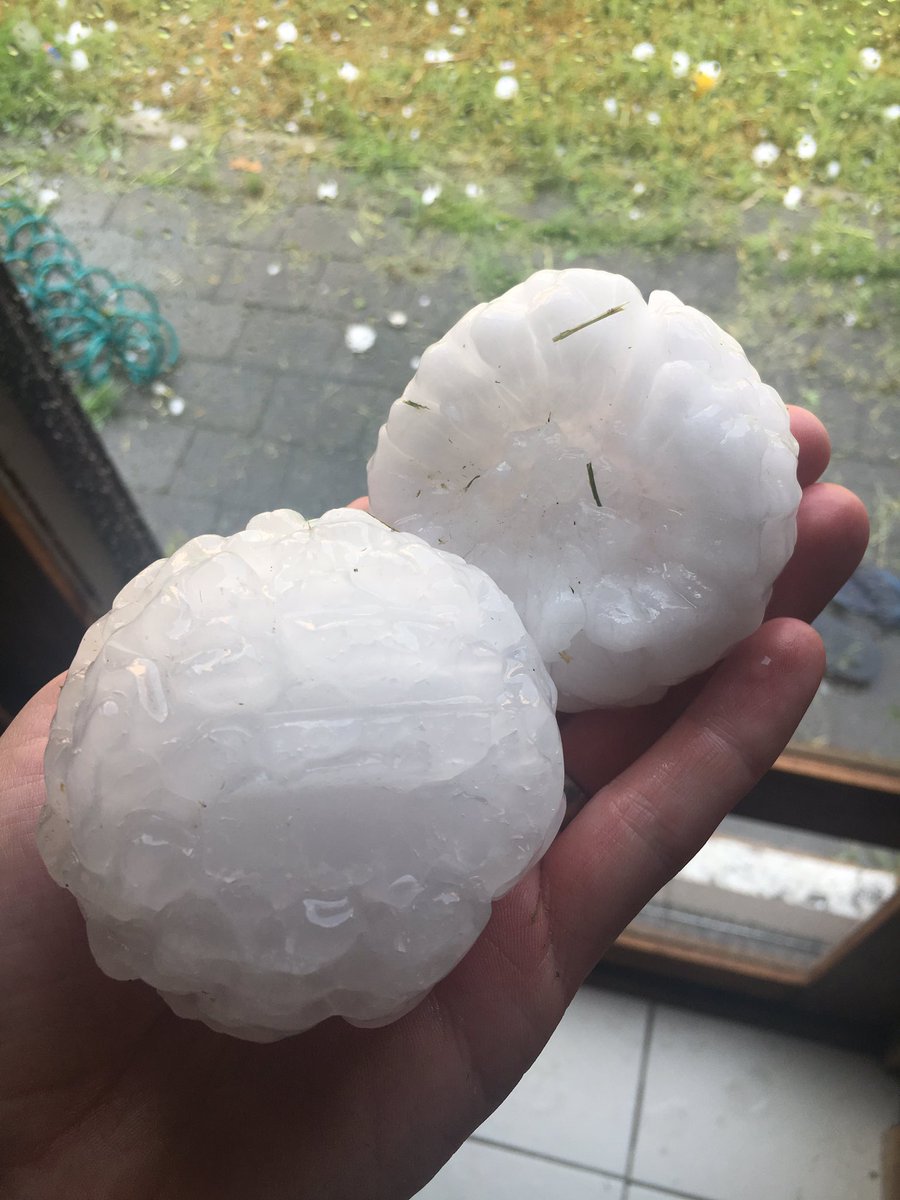 PyroYulla's tweet image. Moorebank. #SydneyStorm