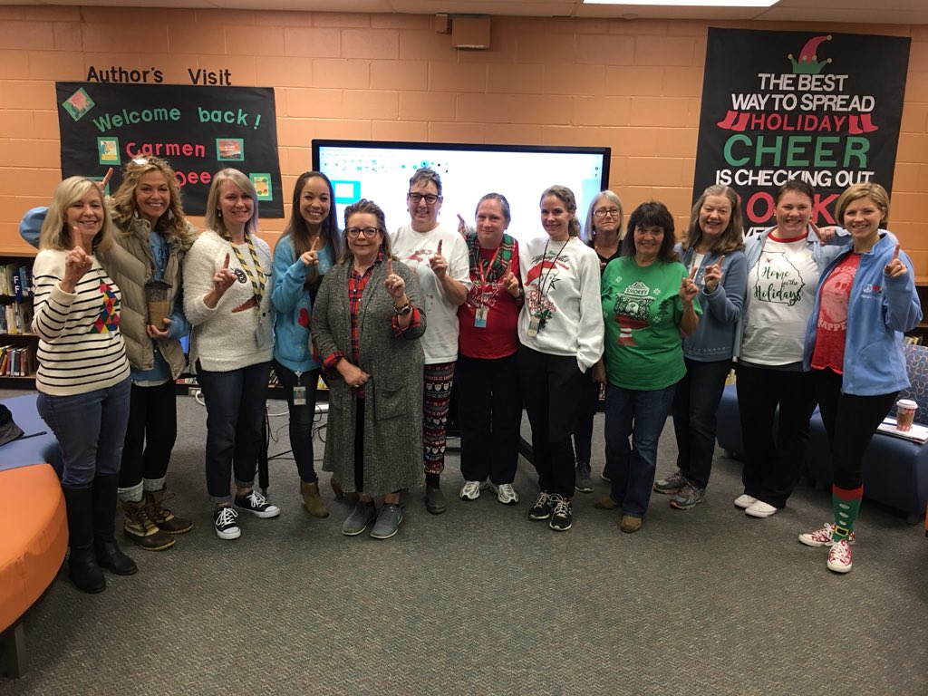 maggieLphillips's tweet photo. These phenomenal @TheHill_CHES  parapros met at *6:30* this morning to learn about the new #SimplicityTouch panels! #GrowthMindset #CobbInTech https://t.co/y2WtbU1U9E