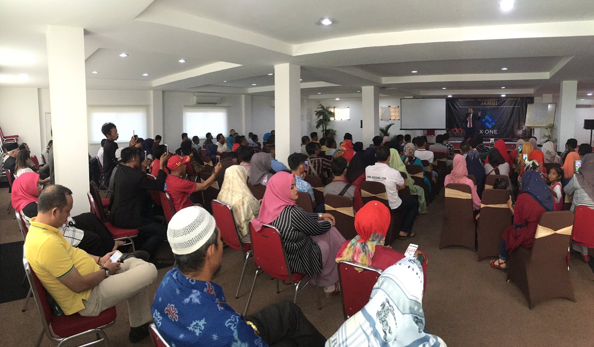 anwarmochhasan's tweet photo. Education &amp; sharing wxcoin system, Financial Technology Financial Jambi, Indonesia 👊
#wxc #wxcoin #ftc #cmc #cryptocurrency https://t.co/p46YauMXWa