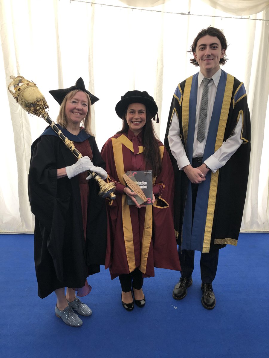 FigueiraCarla's tweet photo. Amazing day yesterday @GoldsmithsUoL for #GoldGrad @ICCEUoL and very honoured to receive the @GoldsmithsSU 2018 Student Led Teaching Award for Challenging and Inspiring Teaching. Thank you dear students and colleagues! https://t.co/NgrdBRH4PR