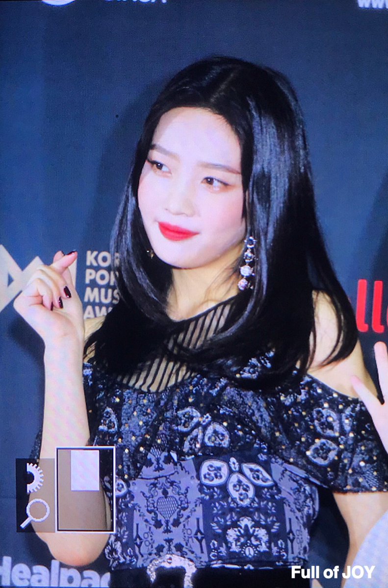 FullofJoy960903's tweet photo. 181220 KPMA 레드카펫 

#조이 #Joy #박수영 #레드벨벳⁠ ⁠⁠ ⁠ #REDVELVET⁠ ⁠⁠ ⁠ https://t.co/1Sd5e1gWoK