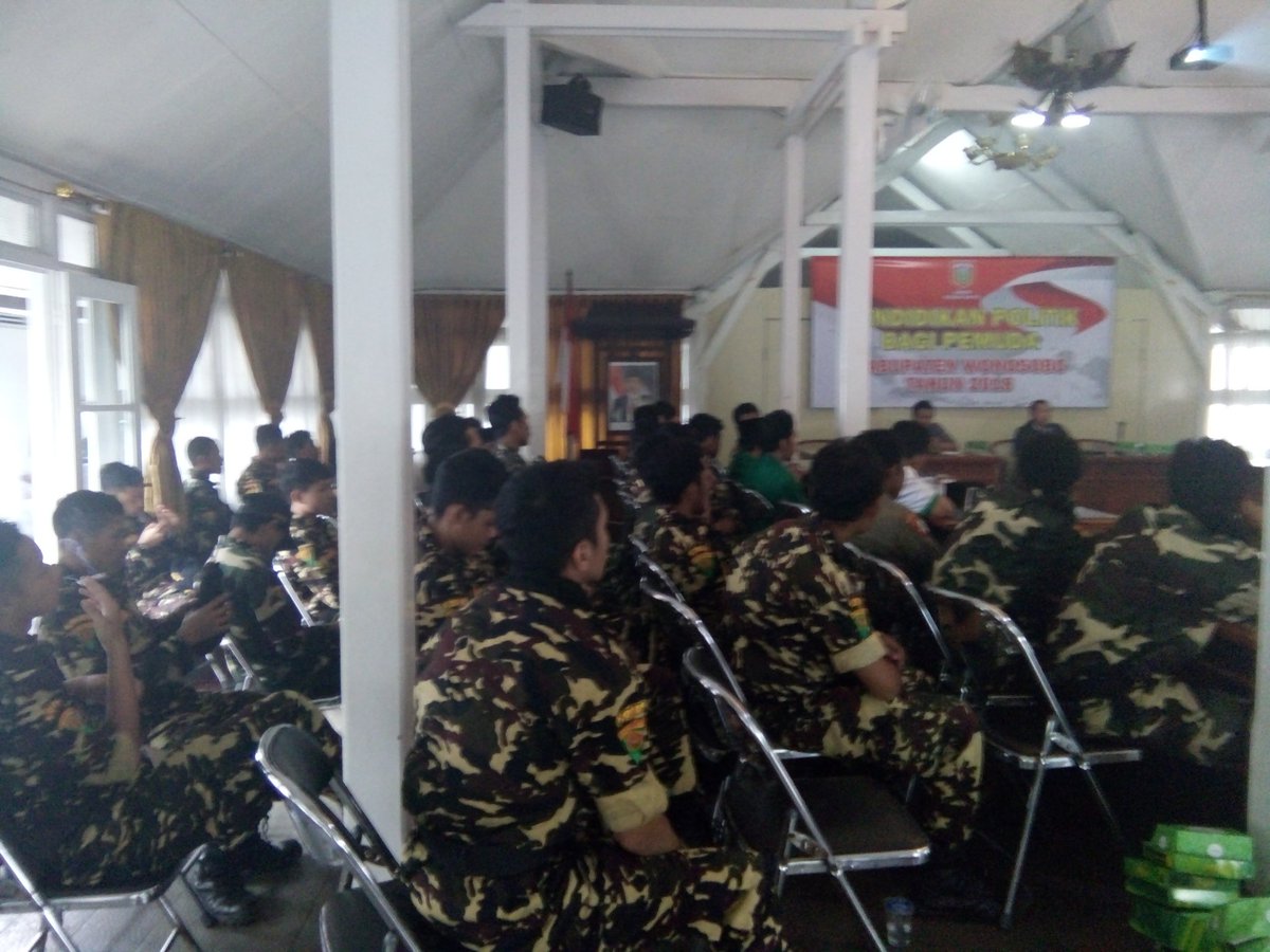 WONDOSOBO's tweet photo. Pendidikan politik Bagi Pemuda di Kabupaten Wonosobo, sebagai ikhtiar mewujudkan pemuda yang sadar politik dan mampu menjadi pelopor gerakan anti politik uang.... https://t.co/FBU3de4t5T