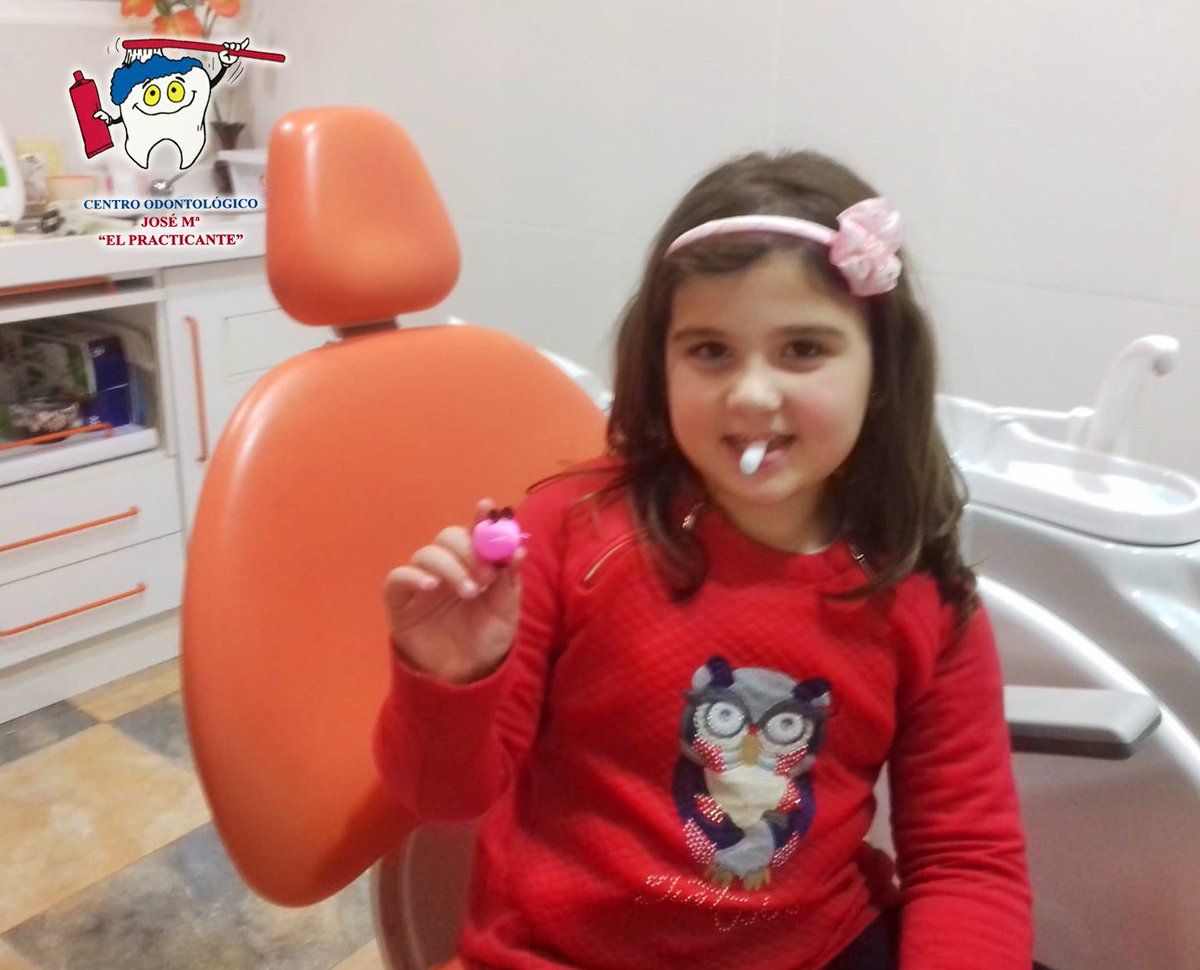 jm_practicante's tweet photo. ¡La Navidad viene cargada de niñ@s valientes! 😄😃

Gracias a los papis de Lucía por confiar en Centro Odontológico José María "El practicante". 😉

#Dentista #Odontopediatría #Calasparra https://t.co/RKbKN0YxHI