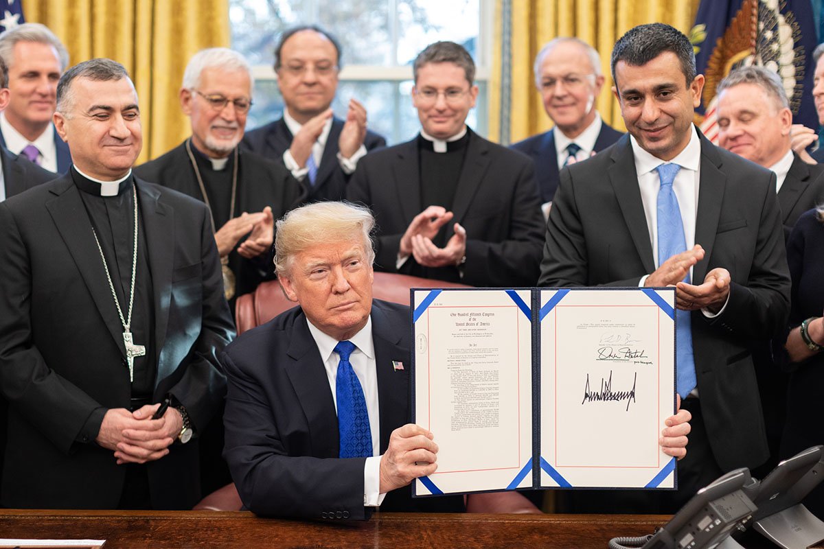 JewishCFK's tweet photo. @realDonaldTrump signs Iraq and Syria genocide bill https://t.co/EZ3tD06iNV @NadiaMuradBasee @VP @IRF_Ambassador @Christians_KRG @murad_ismael https://t.co/YbewntOoGY