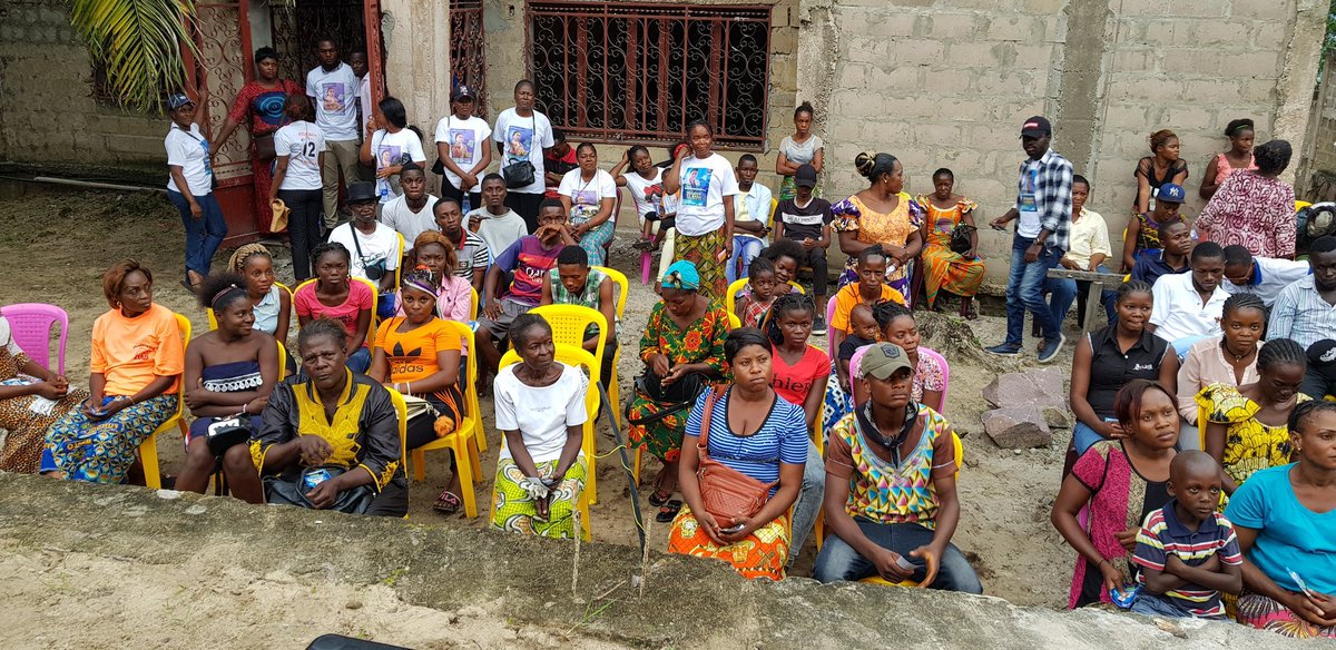 guyntoto's tweet photo. #JournaldeCampagne à Mont Ngafula Commune, Mont Ngafula Sans-fil, Quartier Sebo 2.
Au plus près de la population 
#GuyNtotoNuméro12 à Mont Ngafula 
@MamyKanku 87 à Lukunga 
#RDCvote 
#ERS13 https://t.co/y1GgiXxWA4