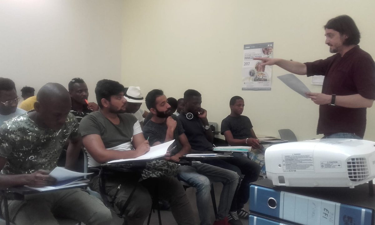 cooplaimomo's tweet photo. #Formazione è #integrazione: al via il terzo ciclo di corsi per richiedenti asilo che organizziamo insieme a @_ethicalfashion.  Le selezioni sono state per la prima volta aperte agli ospiti #SPRAR e a tutti i #CAS dell’area metropolitana di #Bologna 👉 https://t.co/sJ6fRMBo6T https://t.co/E9QplfMjDt