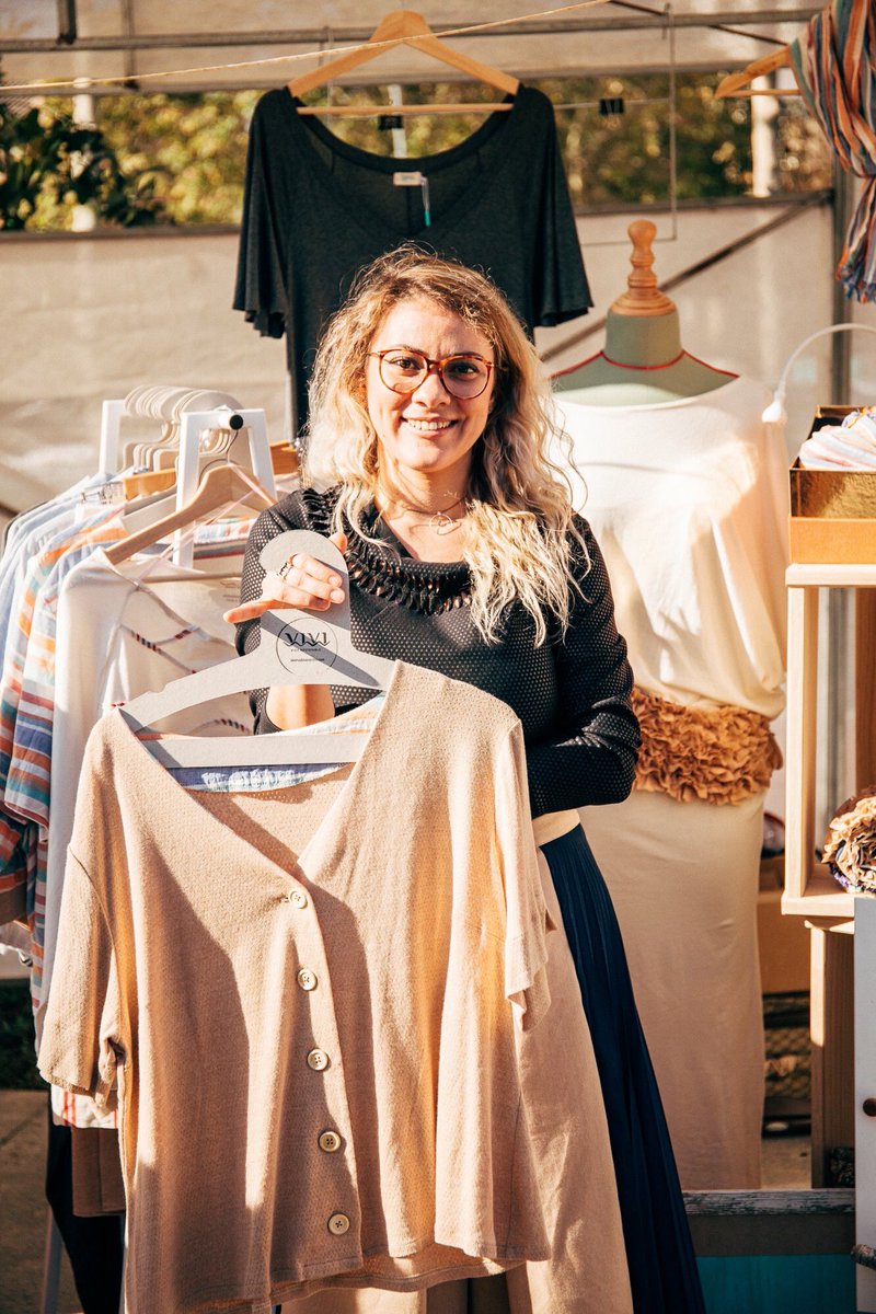 Ens encanta veure la cara de felicitat de totes les pioneres que vau venir la passada edició de #lapionerazerowaste.
Aquí #vivimoda amb un somriure d'orella a orella!
----
#lapionera #poblenou #lapionerazerowaste #zerowaste #zerowastebcn #barcelona #artista