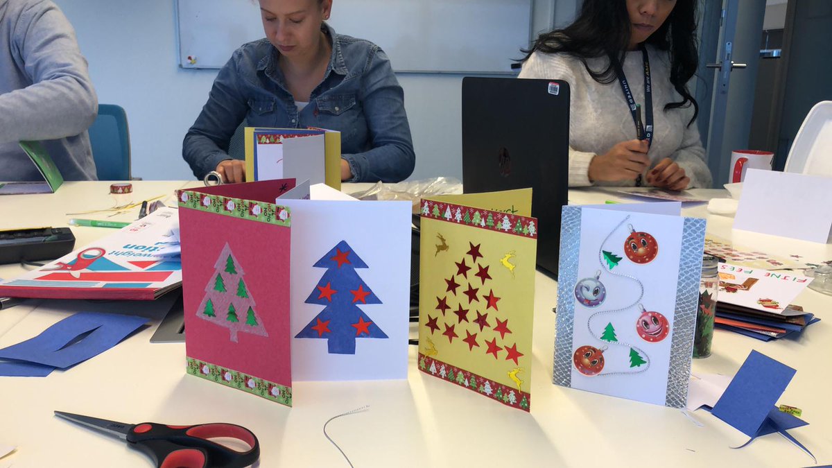 Cheryl_AMS's tweet photo. Making Holiday cards for nursing home 🎁 #beingunited #capamsterdam #volunteering #HolidaysAreComing @weareunited #nursinghome #helpingothers #amsterdam https://t.co/TeY5WsCbHq