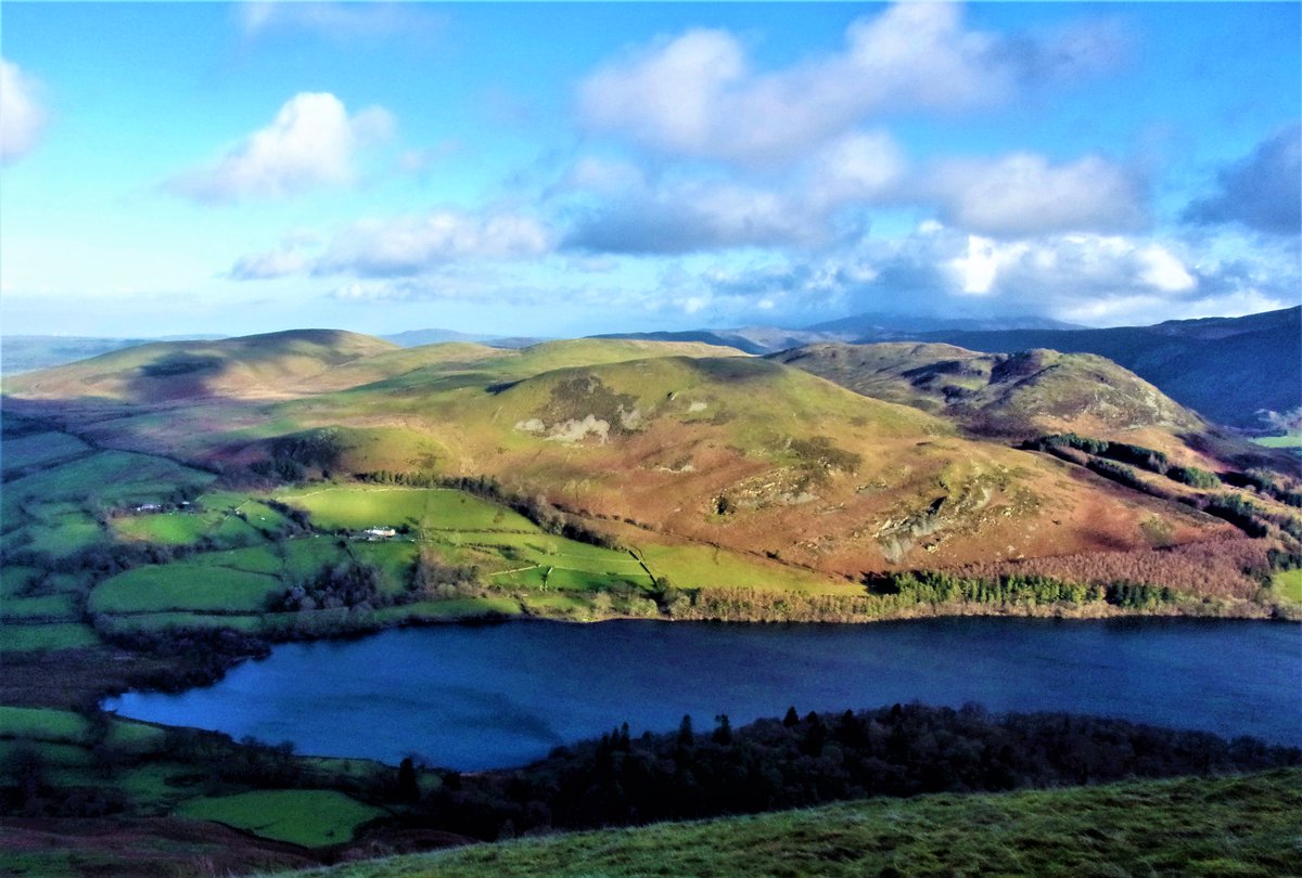 StanLeigh18's tweet photo. #BlakeFell #CograMoss #Knockmurton #LowFell #DarlingFell #Whiteside views from a run from #FangsBrow in my pair of #Walshs bought from @peteblandsports long ago - fond memories of my running days @keswickbootco @glocky9 @Wainwright_Pub https://t.co/P8IOJKrqUH