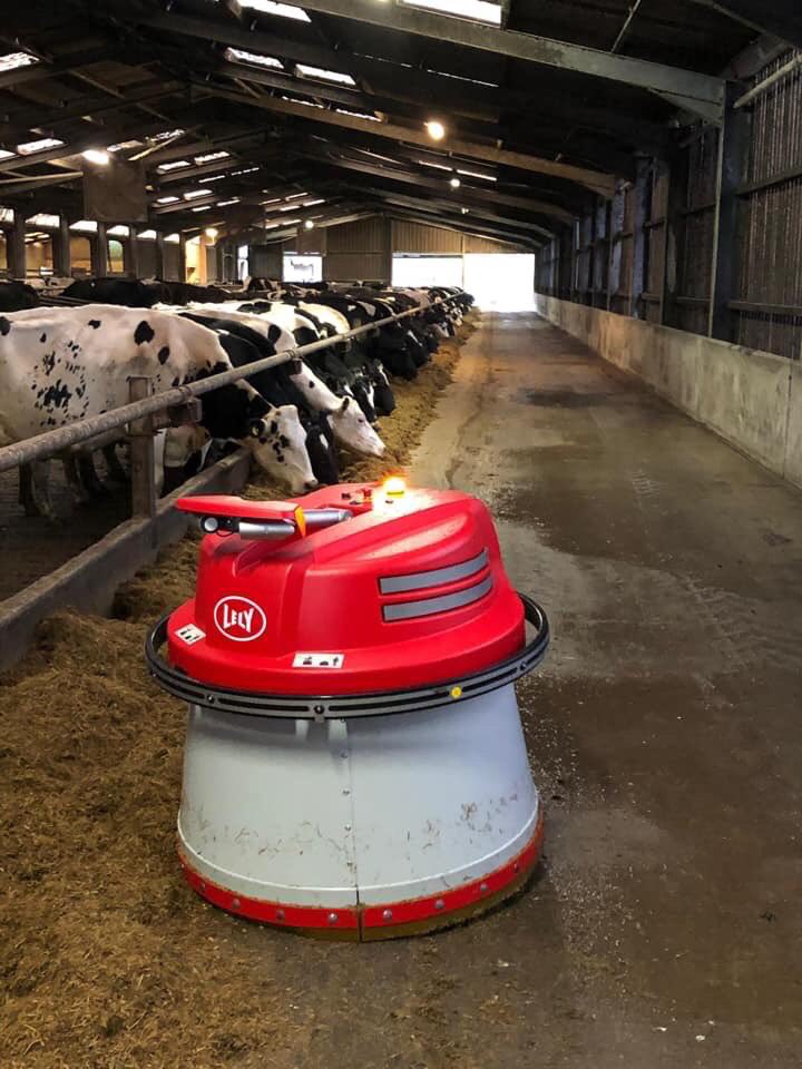 LelyMidlands's tweet photo. 🔴 Really smart Lely Juno Flex installation in South Wales this week #feedefficiency #feedintakes #increasedyield #happycows #lelymidlands 🔴
Ju..no the possibilities? Make the most of your forage this winter ❄️
Contact us for more details : 01785 281 250 https://t.co/1eneaZrGDM