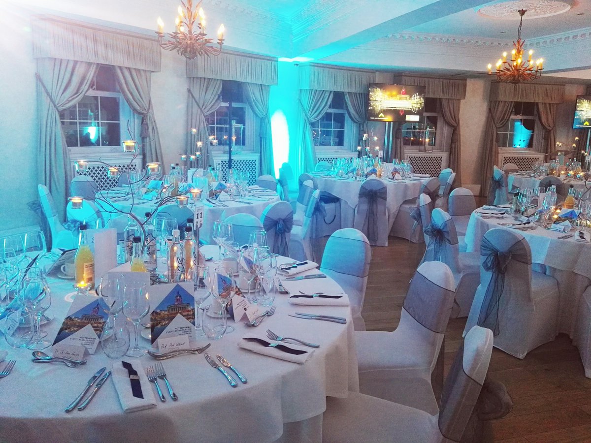 #TBT to when <a href="/SaintJamesHotel/">St James Hotel</a> hosted the #Nottingham #Event #Ambassador dinner last November with over 140 guests attending - we still can't get over this beautiful set-up bit.ly/2EFOuqb ✨