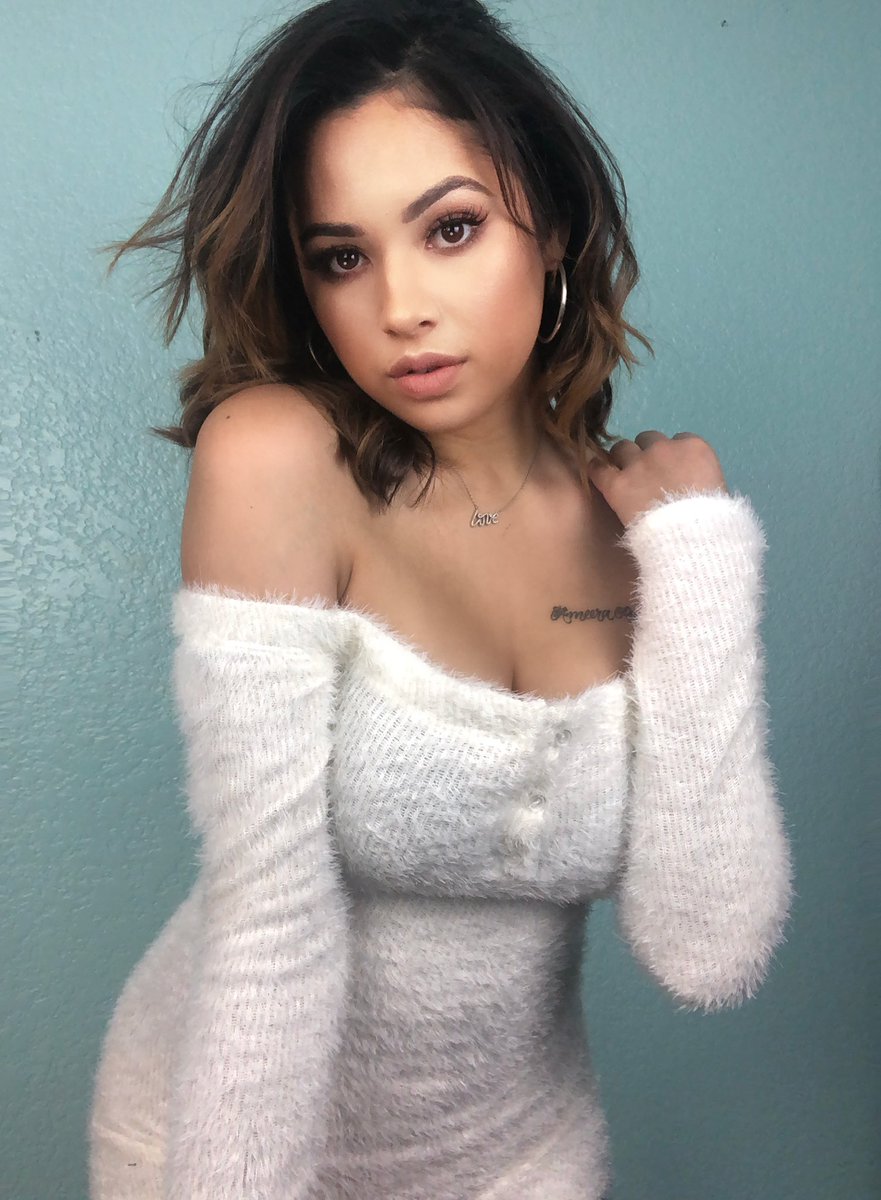 JASMINEVILLEGAS's tweet photo. Tell me how you want it... https://t.co/9OTrG8ZvlP
