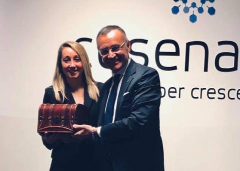 ScuolaSantAnna's tweet photo. #Congrats Margherita Brancadoro e Selene Tognarelli, ricercatrici dell'Istituto di #BioRobotica della @ScuolaSantAnna, che hanno vinto la "Battaglia delle Idee" di #CesenaLab con #EDOMETRO, guanto sensorizzato per assistere i medici durante il travaglio https://t.co/0wxqU6fW8n https://t.co/2qKkp34B0G