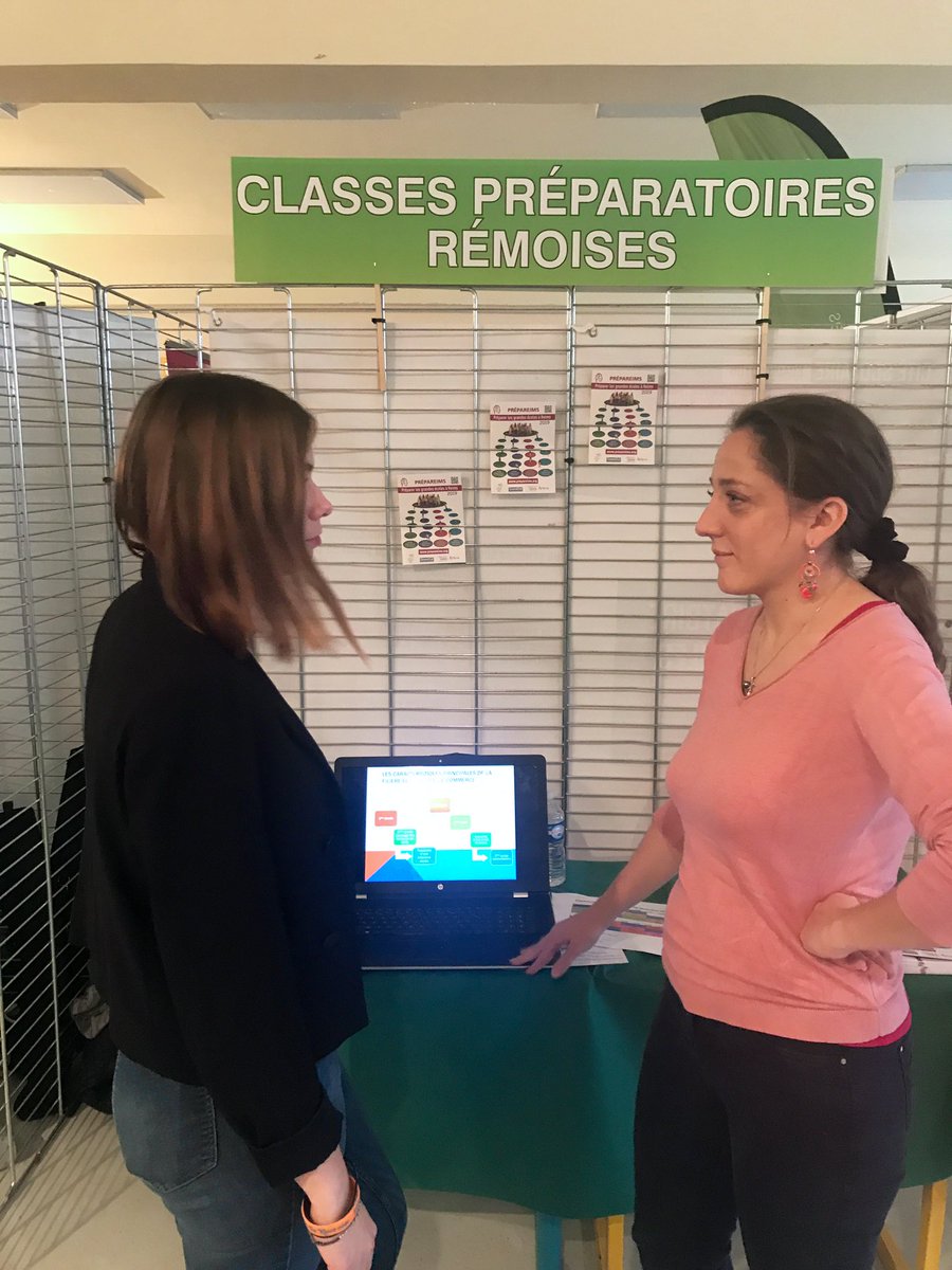 prepareims's tweet photo. Prépareims est à #Laon (une ville magnifique!) au forum du lycée Paul Claudel. Un grand merci pour la belle organisation et l’accueil aussi efficace que chaleureux! 👍🤓🎓 https://t.co/IXfC63yHXt