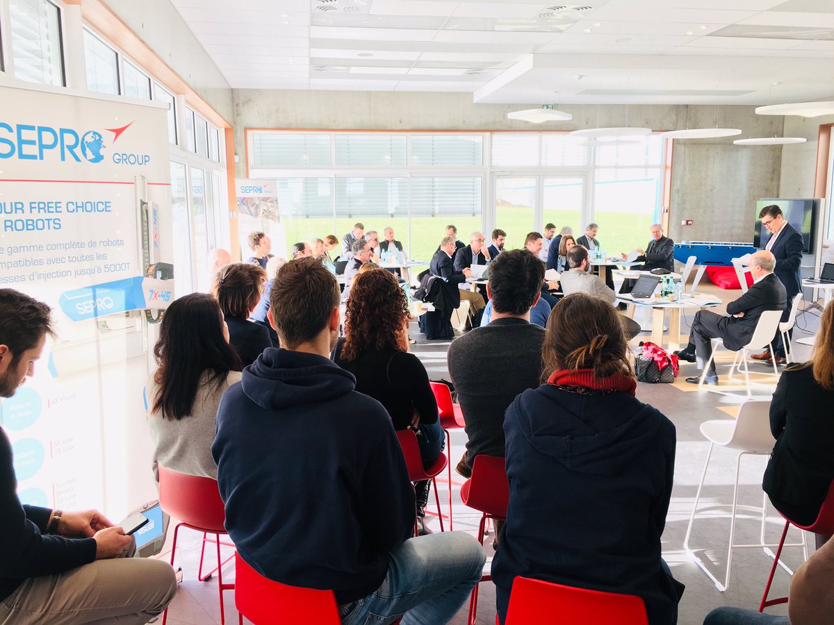 SeproGroup's tweet image. Les équipes du @Polemc2 ont rejoint les membres du conseil d’administration pour une visite de l’usine @SeproGroup. Découverte de nos activités : #robotique, #automation, #robotcollaboratif, #openintegration...
