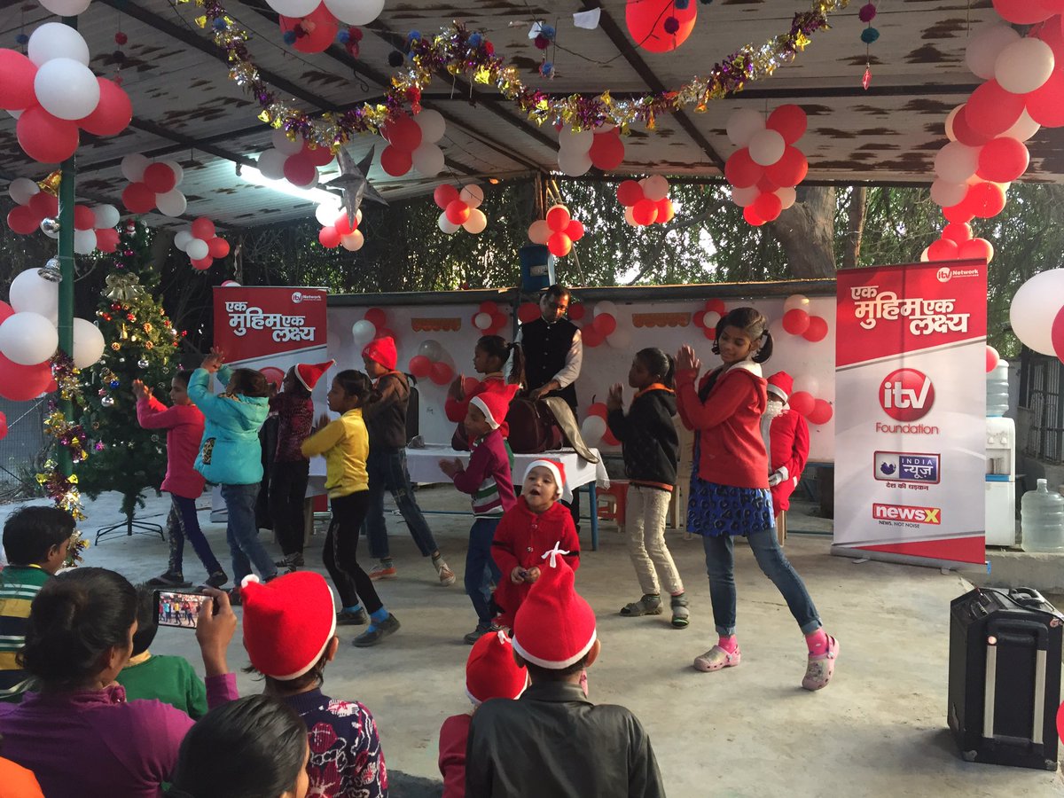 NewsX's tweet photo. Children perform at #iTVFoundation Christmas celebrations taking place at Sai Kripa orphanage, Noida https://t.co/CIcWKzpLgG